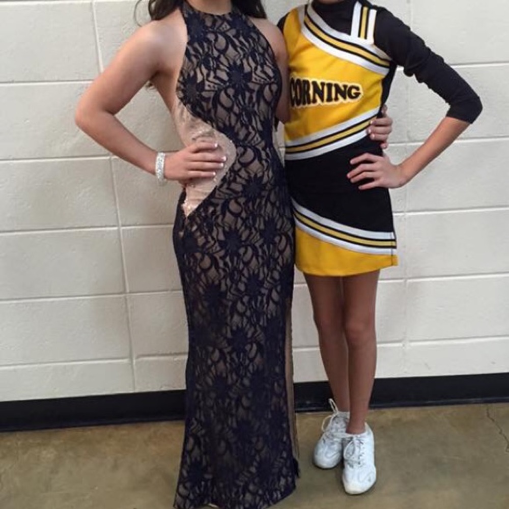 Size 0-1 Formal dress